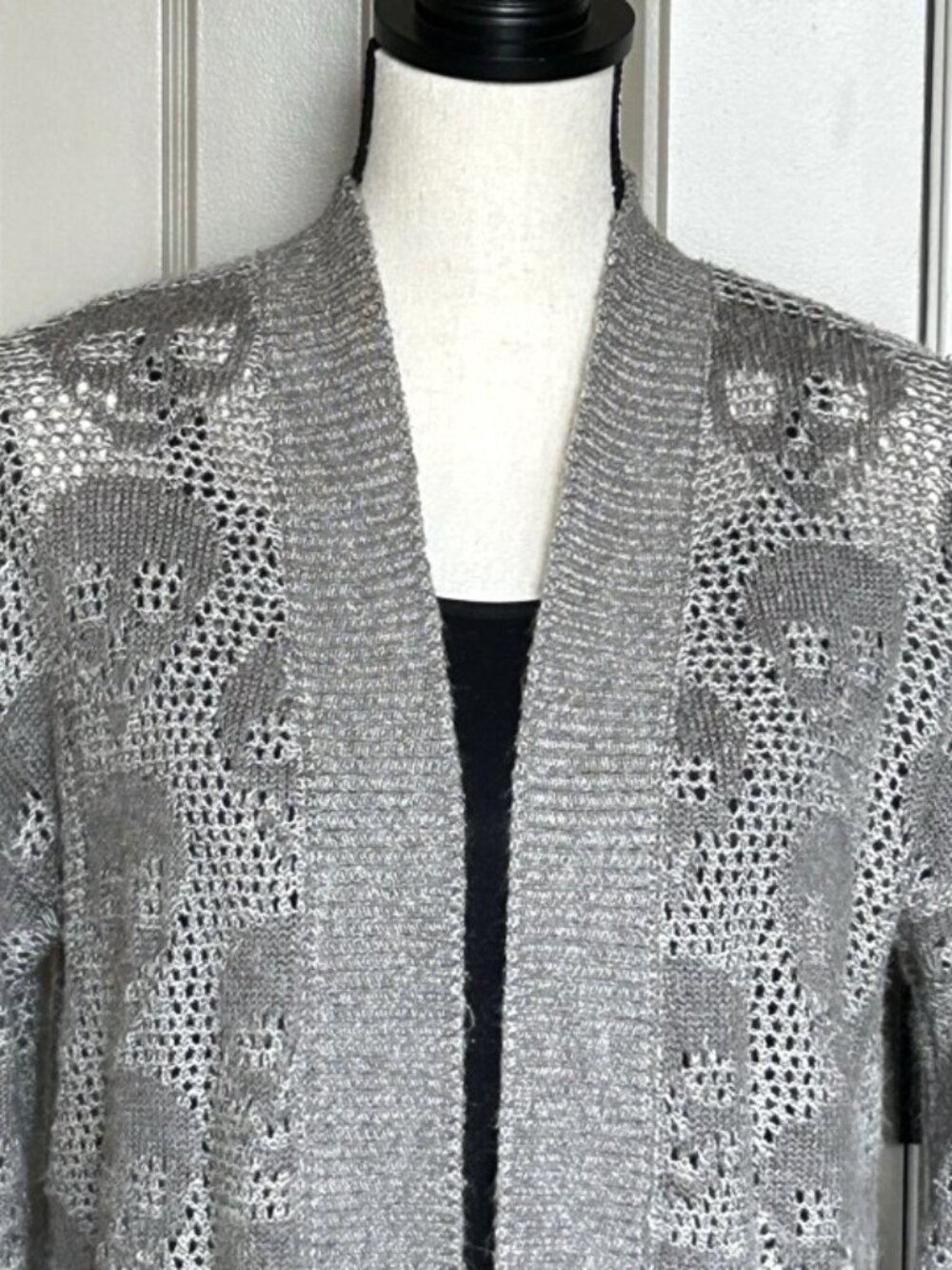 Aeropostale Women Gray Open Front Skull Graphic Cardigan Sweater Loose Knit Sz M - Picture 6 of 12